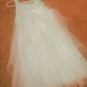 Sz 6 Tahari girls dress color is mint no tags new